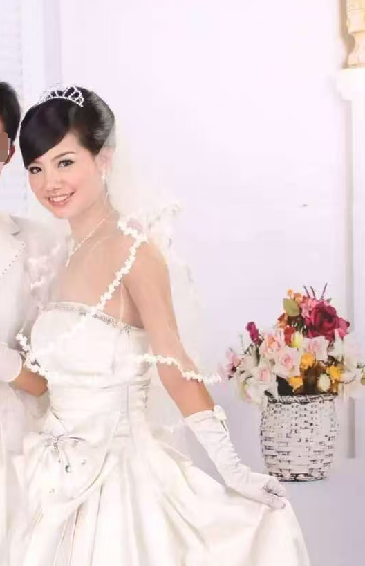 女子熟睡中遭丈夫掐脖致残案开庭，当事人：婚后他6次施暴，长辈劝我“躲着点”