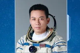 天宫出差间隔最短航天员，汤洪波成重返天宫第一人！图片