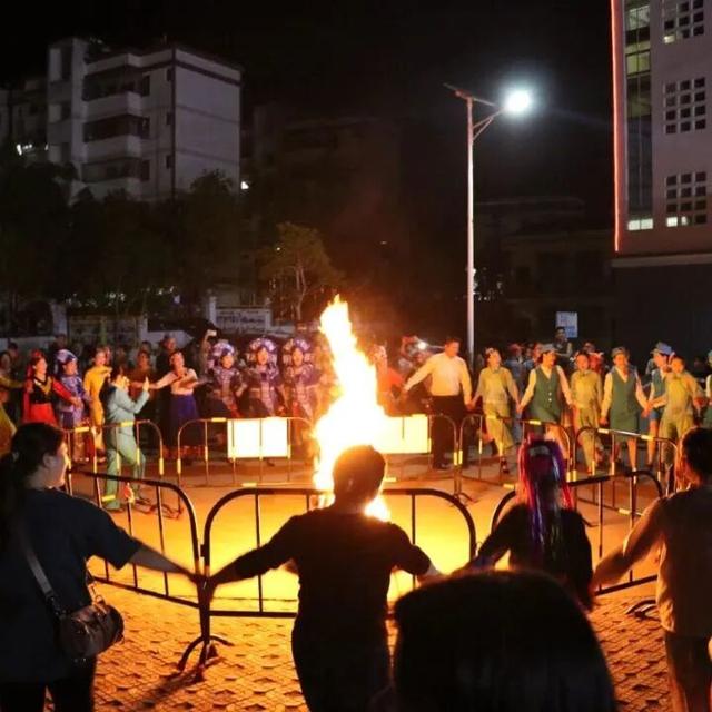 天生多彩丨跑盟马，解锁防城港的多巴胺 “人设”