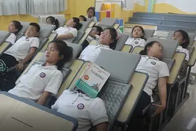观澜亭｜中小学做好“舒心躺睡”工程：既需要爱心，也需要决心图片