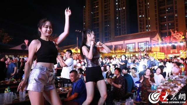 第二届钱桌街烟花音乐啤酒节盛大启幕！点燃夏夜狂欢盛宴