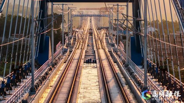 滨江新地标亮相！从高明出发，游遍湾区，通达全球！