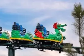 全球最大巨型乐高人仔已安装完毕，全球首创乐高大飞车、悟空小侠已安装完成，乐高乐园最新进展来了→图片