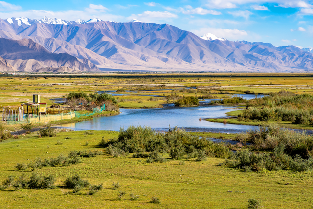 跟着《巴扎喜事》游塔县：在雪山之间，奔赴一场诗与远方的约定