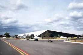 这个美国小镇是马斯克商业帝国的基地图片