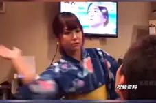 日餐馆扇耳光有偿服务“供不应求” 网友：花钱买罪受简直是犯傻图片
