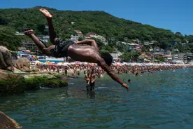 （外代一线）里约热内卢：海边休闲图片
