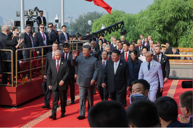 金正恩多边外交首秀吸睛