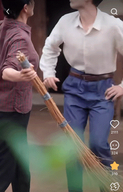 短剧赛道的男演员，已经不剩几件衣服了