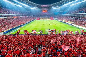 3月，凤凰山热潮再起！回来了，一场足球与城市的双向奔赴又开始了图片