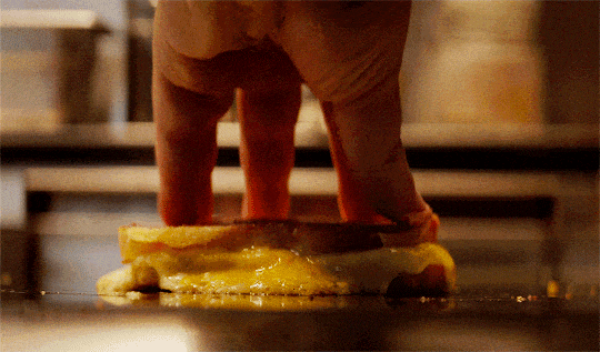 一个人值不值得深交，看ta吃饭的样子就知道了