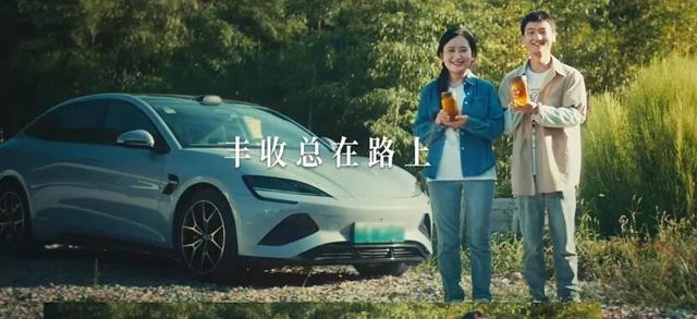 葛优那熟悉的“老”脸，如何拍出新鲜感？三元\腾讯元宝\天猫等上榜【创意挖掘机】