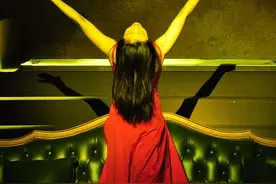 三幕话剧《玫瑰屋》：以音乐的思维来完成戏剧图片