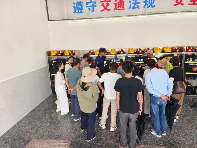 讲解词里藏安全！景区讲解员化身消防宣传员，守护游客每一程