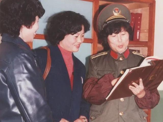 一键穿越80年!探秘大连女警的超飒档案