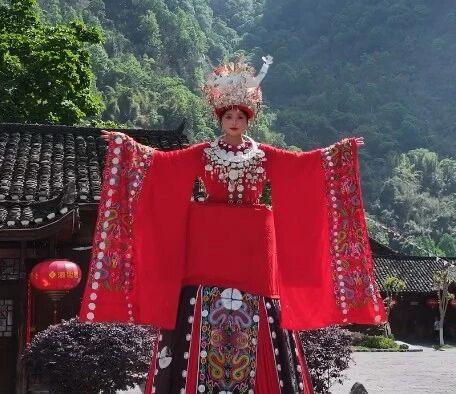 国庆去矮寨！交通住宿全攻略，让你出行不迷路！