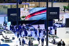 荣威的“一手好牌”，为啥越打越烂图片