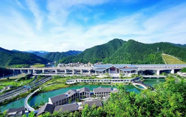 高铁最低四折起！千岛湖说：“这个时候，见面更容易了……”