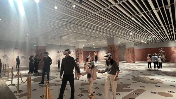 新潮观鱼对话于赓哲：做历史的粉丝，不要做历史的“粉圈”