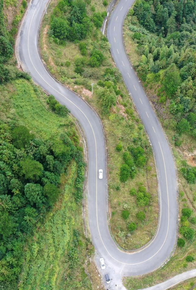 广西龙胜：大循环公路拓宽旅游发展新通途