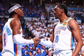 亚历山大谈杰威挣扎：这就是篮球比赛 今晚不是他的夜晚图片