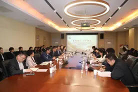 医路同行 守护健康︱青岛市公共卫生临床中心举办社会各界代表走进医院沉浸式体验活动分享会暨第一届茶饮节图片