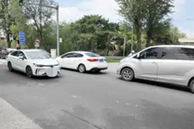 北京这路口总堵车？ 交管部门：安排专人引导、红绿灯配时调整图片