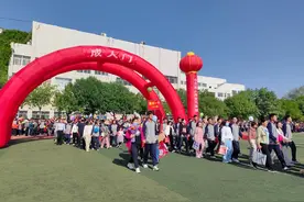 走过成功门，穿越时光！德州一中老校区“成人礼”上致青春图片