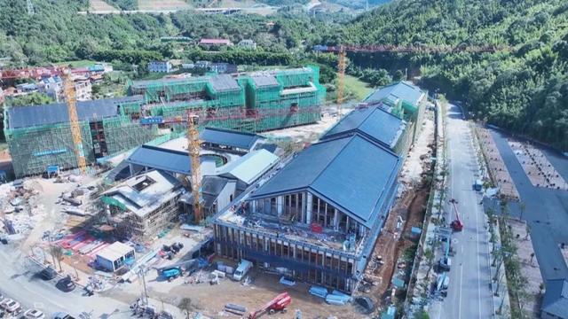 2025中国黑茶大会—2025梧州六堡茶文化节丨以崭新形象迎接盛会 苍梧县全力加快六堡小镇建设进度