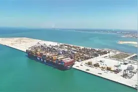 中企承建埃及阿布基尔集装箱码头——促进互联互通，谱写中埃友谊新篇章图片
