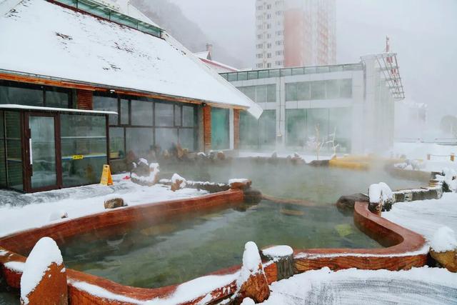 乘着高铁游白山 | “百区百景”打卡攻略之仙人桥温泉旅游度假区