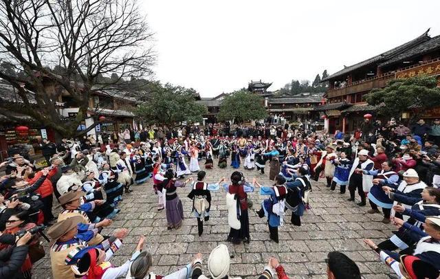 8月1日起，游客进丽江古城要交50元，官方：已收费18年，新规对游客更有利