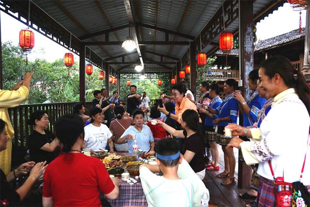 师宗：暑期旅游花样多 文旅融合再升温