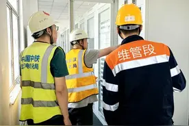 潍烟高铁接触网全线“电通”，即将联调联试图片