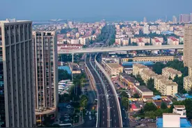 城市道路网络日臻完善！青岛又一批市政道路实现通车图片