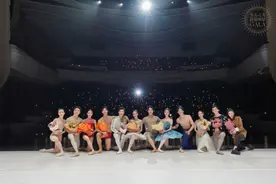 华人之光·芭蕾明星GALA上海国际舞蹈中心大剧场首演圆满成功图片