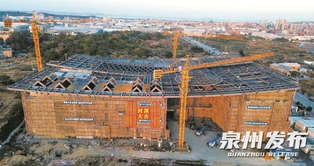 约2.33万平方米！泉州这一重点项目主体封顶！