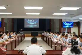 中远海运船员公司赴武汉理工大学招宣座谈图片