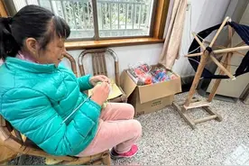 5年织200多件毛衣送山区娃，这位“毛衣奶奶”暖了很多人图片