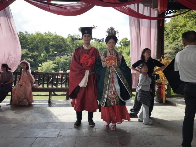 贵安车田问仙谷国庆人气火爆 打造仙侠国风文旅新体验
