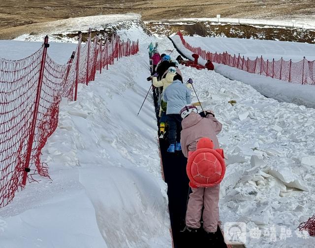 曲靖：西南高山雪场实力出圈 “冰雪+”撬动区域经济新增长
