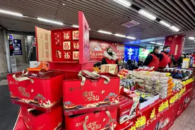 北京西站地区推出特色新春市集，除了有美食还有京味儿图书图片