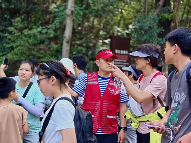 高温下的坚守与温情，麓山景区多措并举保障暑期优质服务