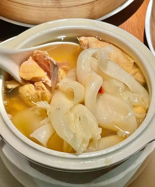 花胶和雪燕能一起炖吗 花胶和雪燕能一起炖吗怎么做