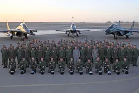 中埃“文明之鹰-2025”空军联合训练迎来首个训练日图片