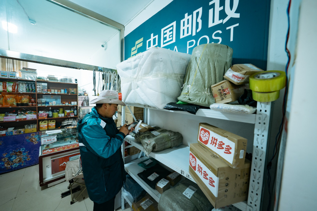 拼多多西进行动深入青海牧区，快递驿站成草原牧民打卡新地标