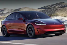 特斯拉Model 3高性能版正式开售 预计6月中旬首批交付图片