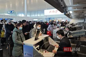 应对春运返程高峰，南航在汉每日安排出港航班超100班次图片