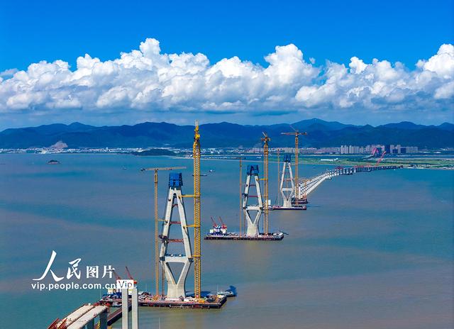 浙江舟山：六横公路大桥二期工程建设正酣
