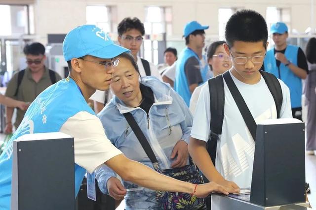 坐火车赶海 能带多少行李？一份攻略给你安排明白→